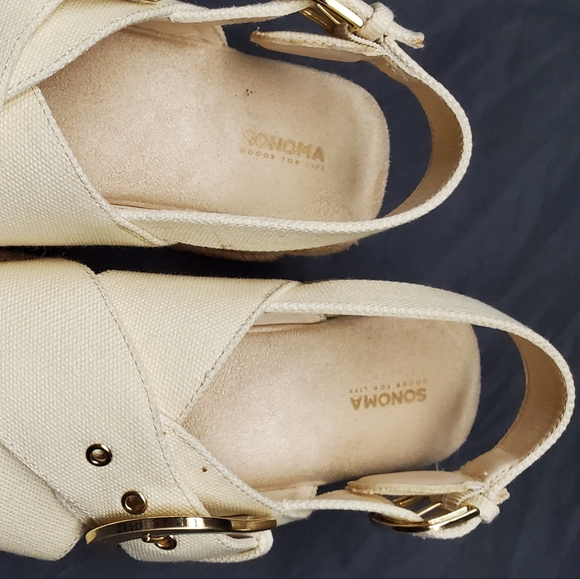 Sonoma Cream Canvas Wedge Sandals Gold Buckle Slingback Neutral Summer Women’s - Picture 2 of 3